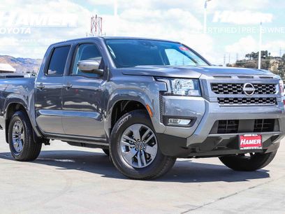 Used 2025 Nissan Frontier SV w/ SV Convenience Package