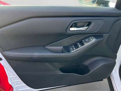 New 2026 Nissan Rogue SV image 27