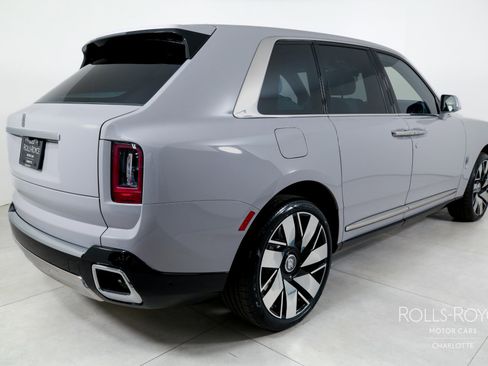New 2026 Rolls-Royce Cullinan image 2