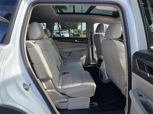 Certified 2025 Volkswagen Atlas SEL image 19