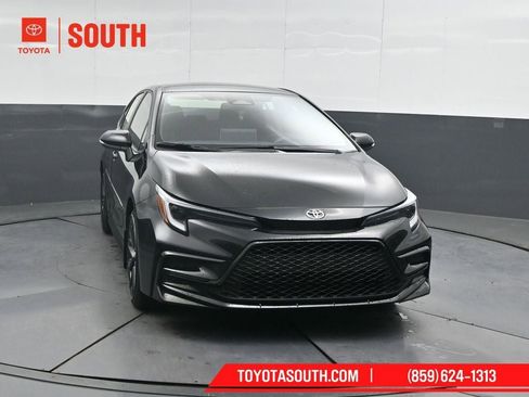 New 2026 Toyota Corolla SE w/ SE Premium Package image 5