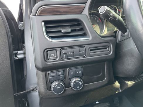 Used 2021 Chevrolet Tahoe Z71 image 28