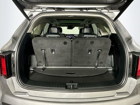 Used 2023 Kia Sorento EX w/ Panoramic Sunroof Package AWD/4WD image 28
