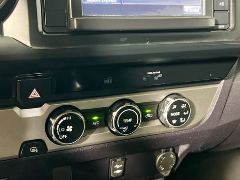 Used 2018 Toyota Tacoma SR RWD image 26