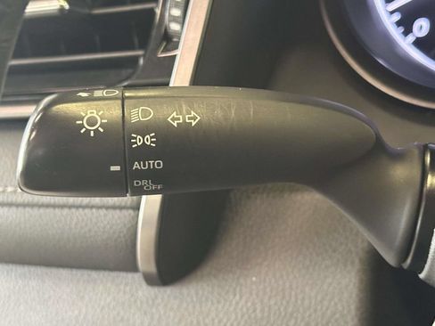 Used 2022 Toyota Camry SE FWD image 24