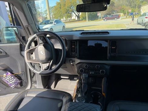 Used 2023 Ford Bronco Badlands w/ Sasquatch Package image 18