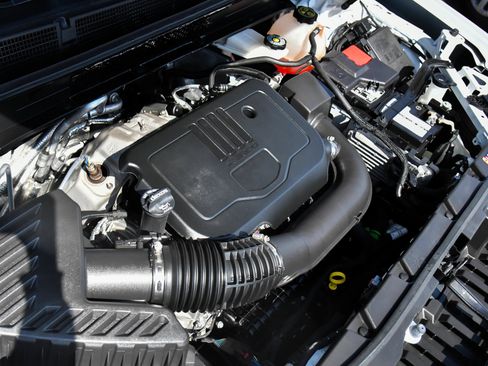 Used 2023 GMC Acadia SLT FWD image 49