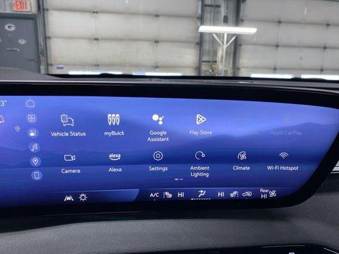 Certified 2025 Buick Enclave Sport Touring AWD/4WD image 9