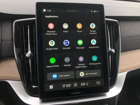 New 2026 Volvo XC90 T8 Plus image 24