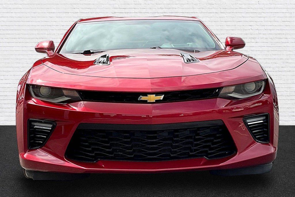 Used 2016 Chevrolet Camaro SS RWD image 2