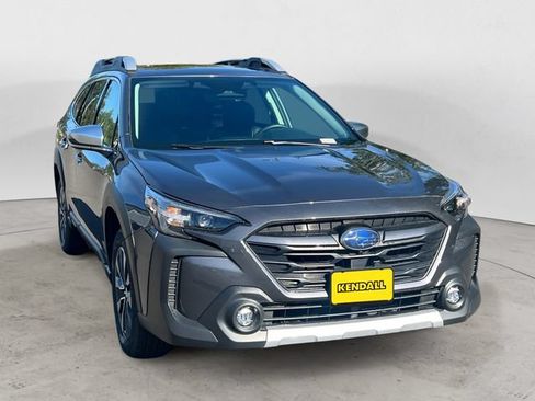 Certified 2025 Subaru Outback Touring AWD/4WD image 3