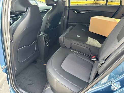 New 2025 Kia Niro Wind image 15