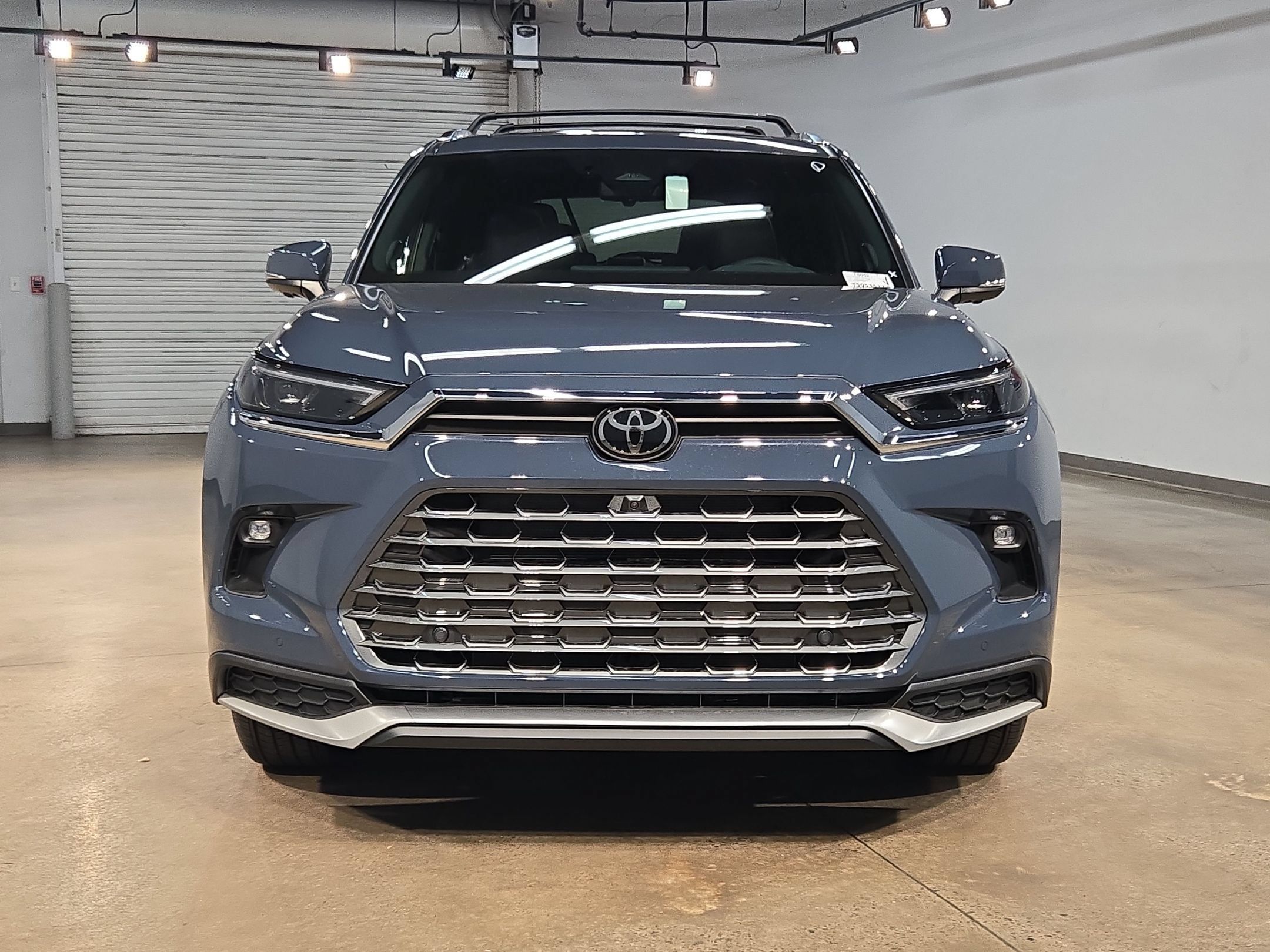 New 2026 Toyota Grand Highlander AWD Hybrid image 2