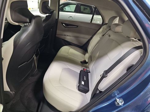 Used 2023 Kia Niro Wind w/ Wind Preserve Package FWD image 13