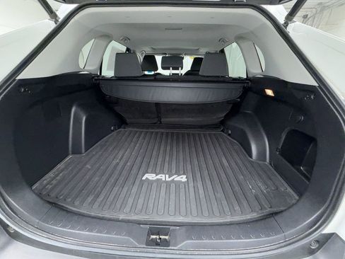 Certified 2021 Toyota RAV4 XLE w/ Convenience Package image 17
