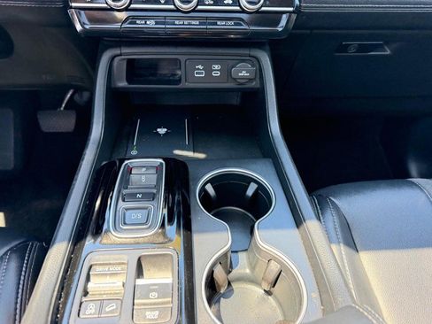 Used 2025 Honda Pilot Touring image 20