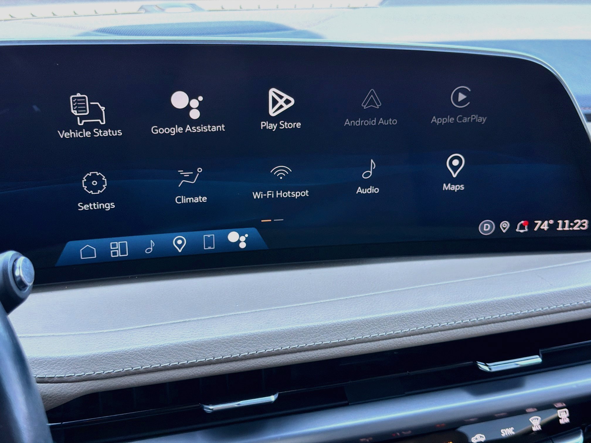 Certified 2024 Cadillac XT4 Premium Luxury FWD image 15
