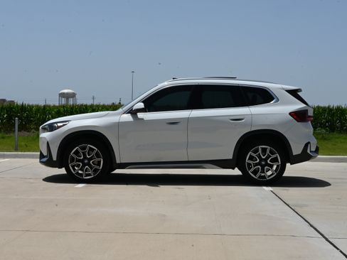 Used 2025 BMW X1 xDrive28i w/ Convenience Package AWD/4WD image 6