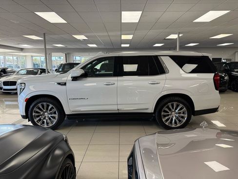 Used 2021 GMC Yukon Denali w/ Denali Premium Package image 7