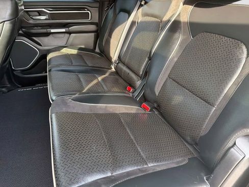 Used 2022 RAM 1500 Laramie AWD/4WD image 12