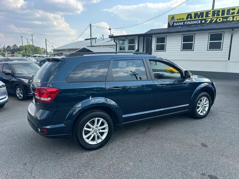 Used 2013 Dodge Journey SXT FWD image 10