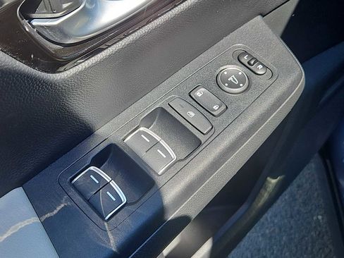 Used 2023 Honda CR-V EX-L image 12