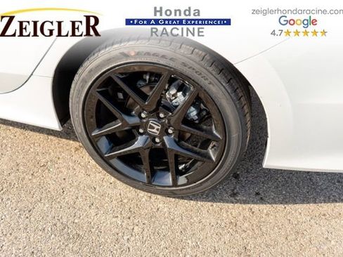 Used 2025 Honda Civic Sport image 11