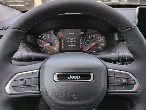 New 2026 Jeep Compass Latitude image 25