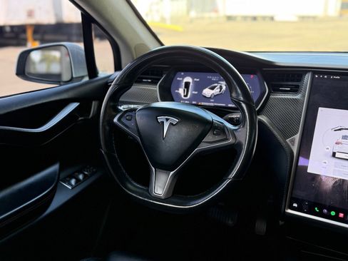 Used 2018 Tesla Model X 75D AWD/4WD image 20