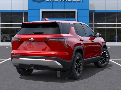 New 2026 Chevrolet Equinox LT FWD image 4