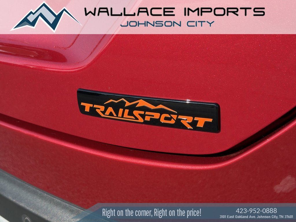 Used 2025 Honda Pilot TrailSport image 10