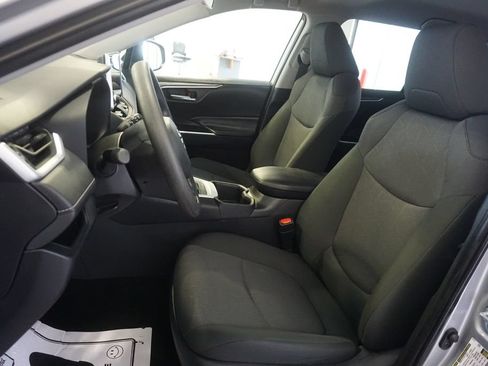 Certified 2025 Toyota RAV4 XLE AWD/4WD image 17