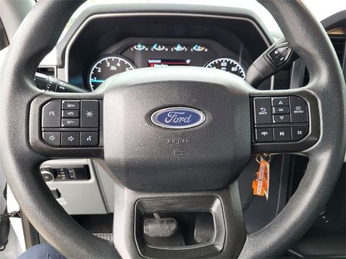 Used 2023 Ford F150 XLT image 2