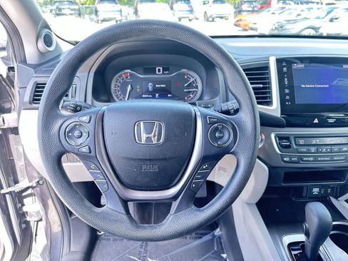Used 2017 Honda Pilot EX image 18