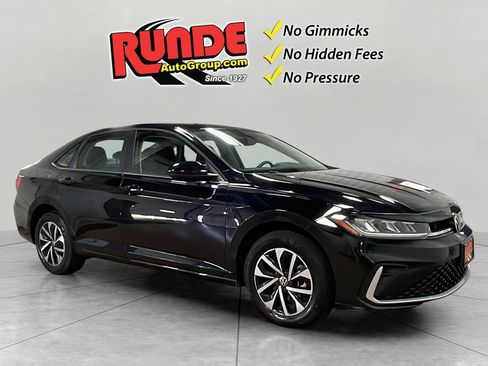 Used 2025 Volkswagen Jetta S FWD image 9