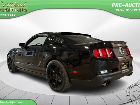 Used 2012 Ford Mustang GT Premium w/ Security Pkg RWD image 8
