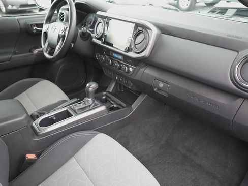 Certified 2023 Toyota Tacoma TRD Off-Road image 22