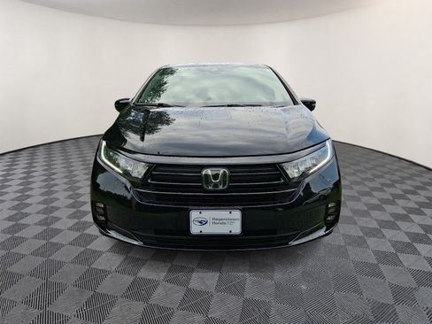Used 2024 Honda Odyssey Sport image 2