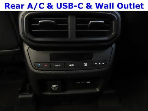 Certified 2025 Honda Pilot TrailSport image 34