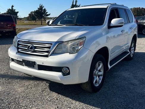 Used 2013 Lexus GX 460 image 1