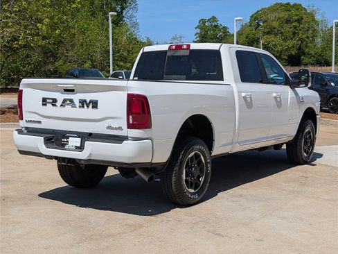Used 2026 RAM 2500 Laramie AWD/4WD image 7