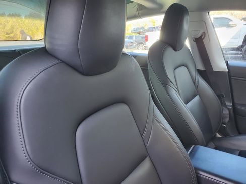 Used 2020 Tesla Model 3 Long Range image 23