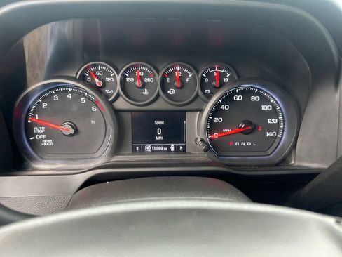 Used 2023 Chevrolet Silverado 1500 Custom Trail Boss AWD/4WD image 21