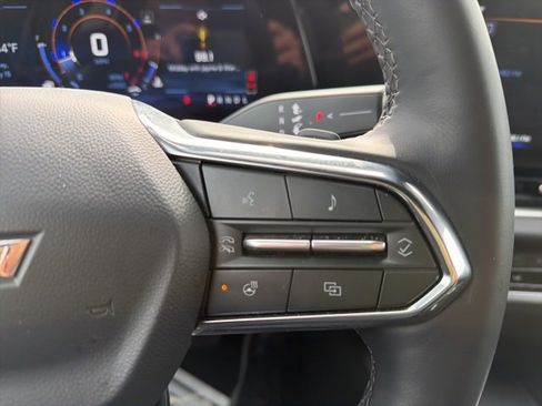 Used 2025 Chevrolet Equinox LT image 46