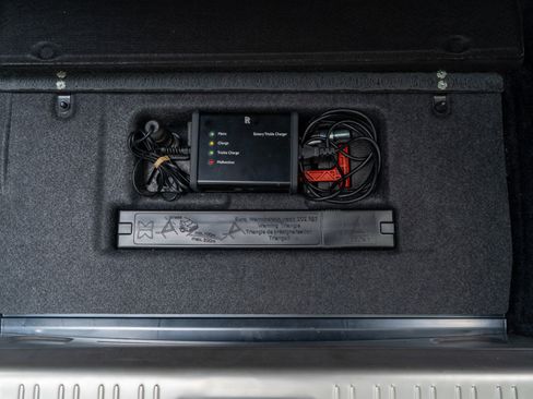 Used 2010 Rolls-Royce Ghost image 38