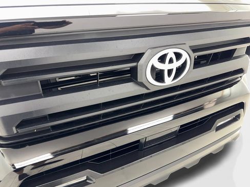 Used 2026 Toyota Tacoma SR5 AWD/4WD image 26