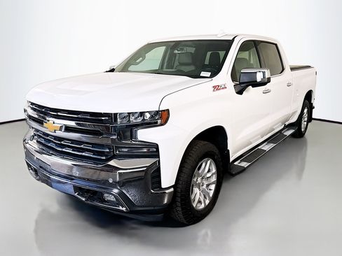 Used 2020 Chevrolet Silverado 1500 LTZ w/ LTZ Convenience Package AWD/4WD image 4