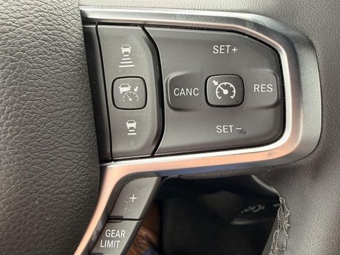 Used 2026 RAM 2500 Big Horn AWD/4WD image 16