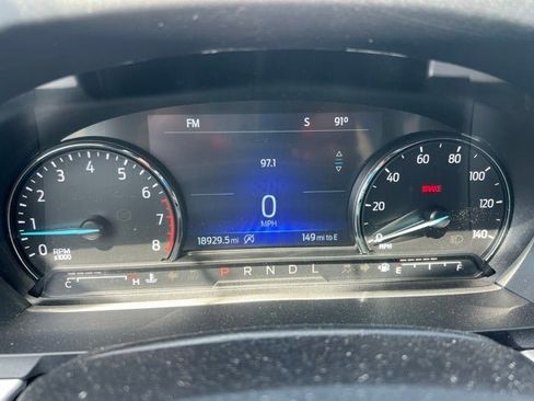 Used 2024 Ford Explorer XLT w/ Equipment Group 202A image 10