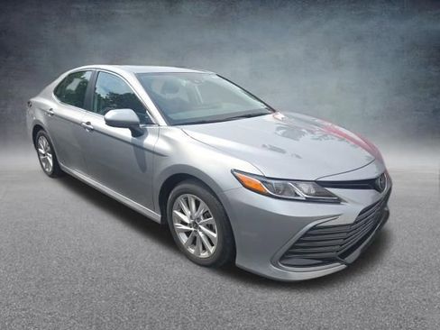 Used 2024 Toyota Camry LE FWD image 2